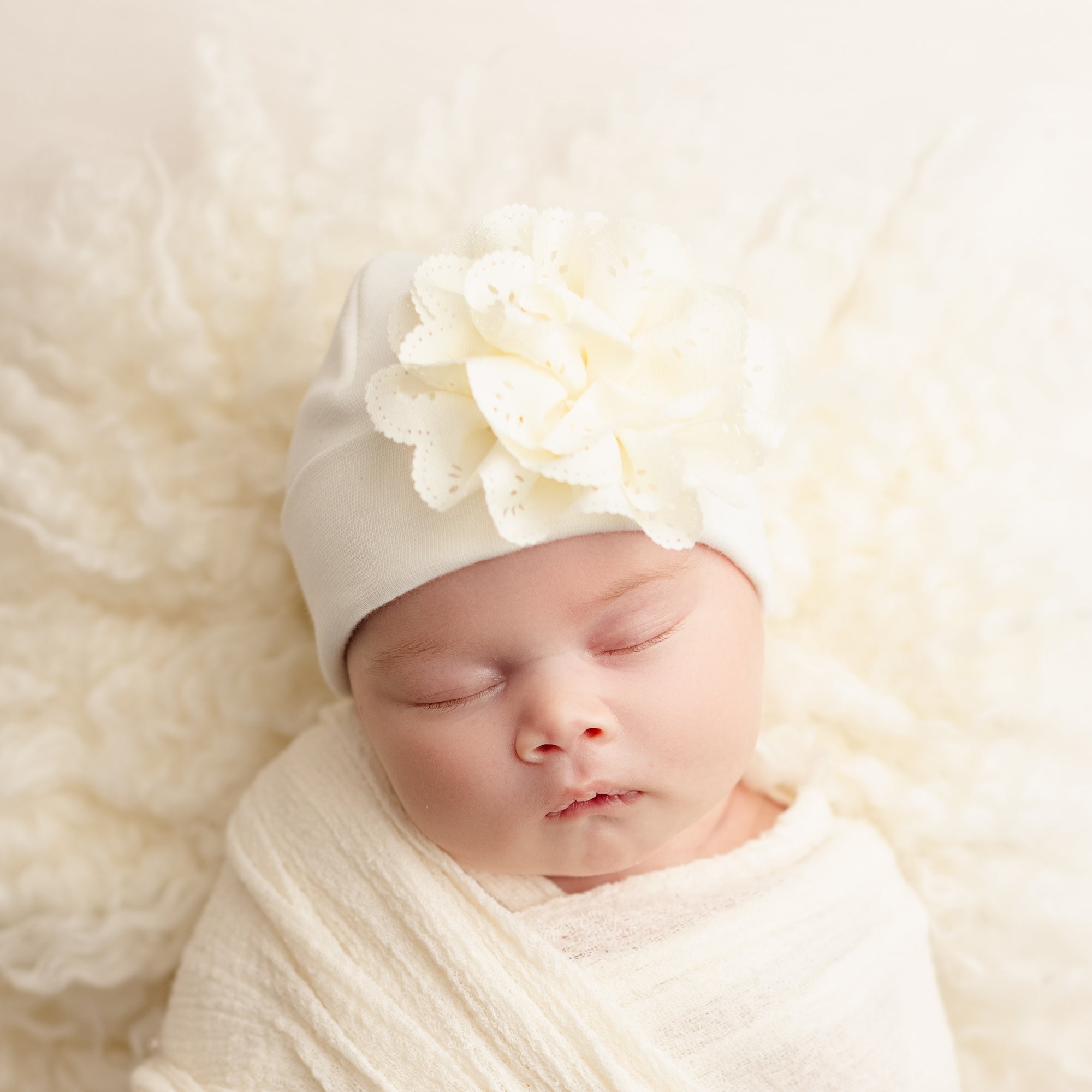 'Eyelet' Flower Baby Hat // Ivory